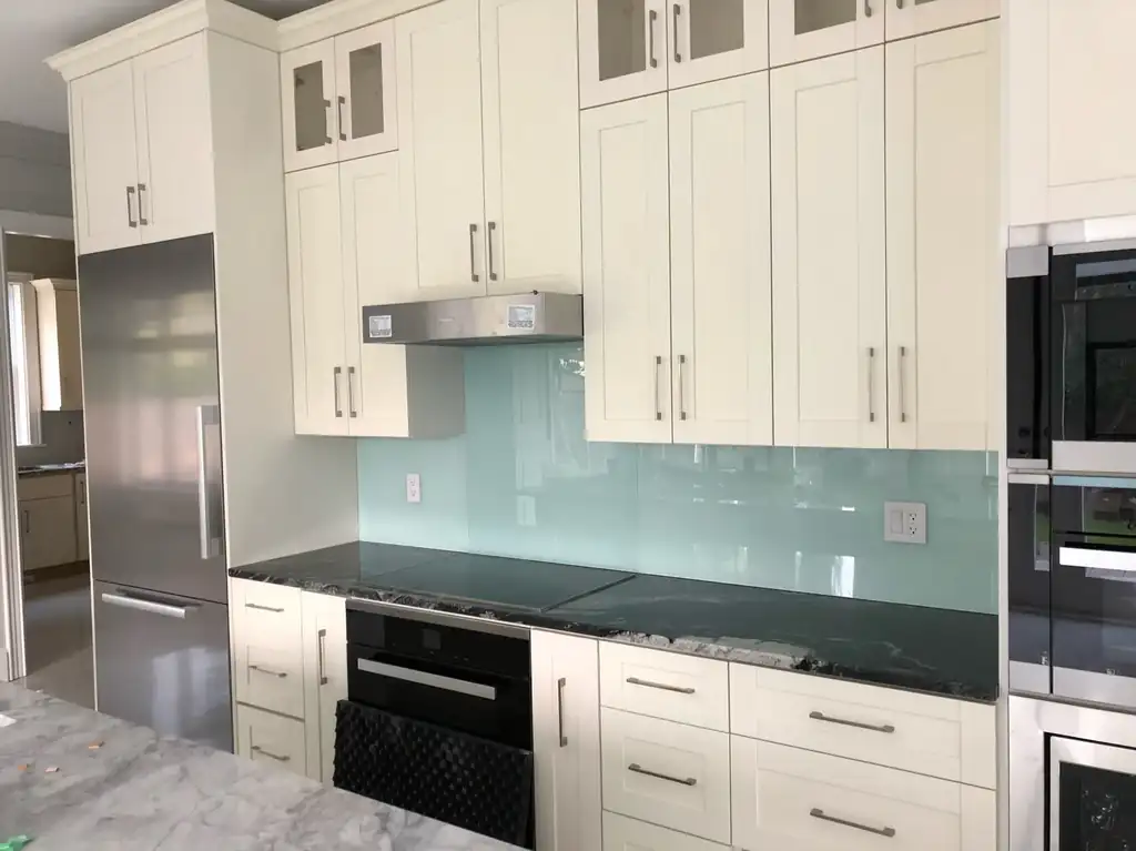 Glass backsplashes by Alpha Glass Ltd, project photo 3