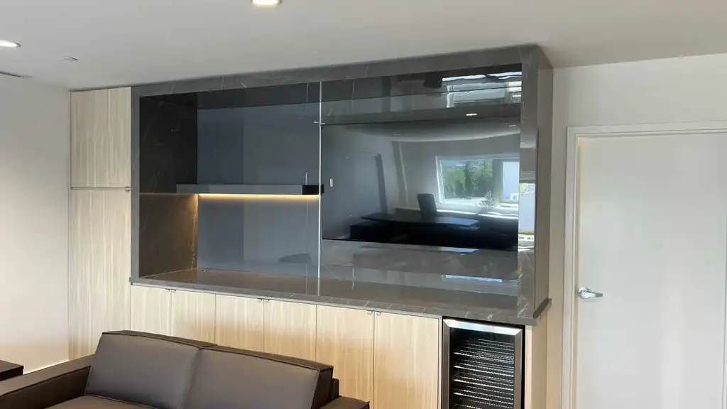Glass backsplash by Alpha Glass Ltd, project photo 9