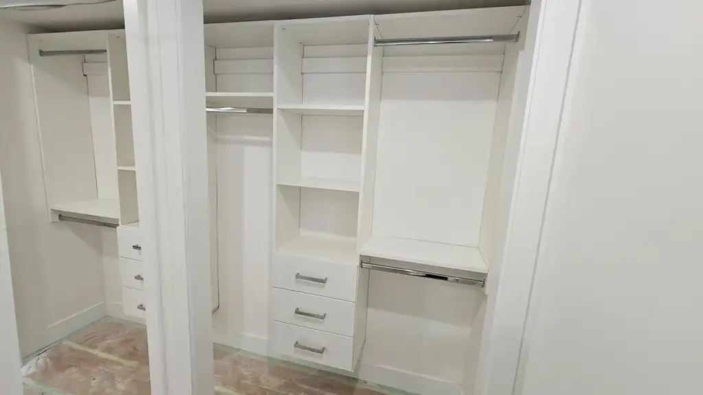 Custom closet organizer by Alpha Glass Ltd, project photo 8