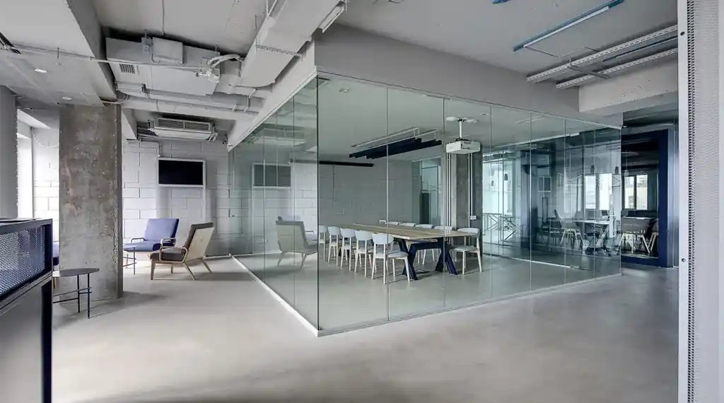 Frameless glass office partition by Alpha Glass Ltd, project photo 13