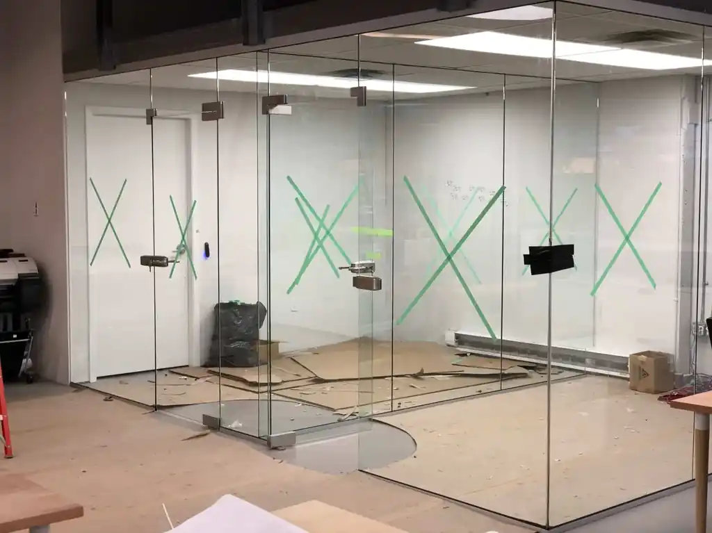 Frameless glass office partition by Alpha Glass Ltd, project photo 32