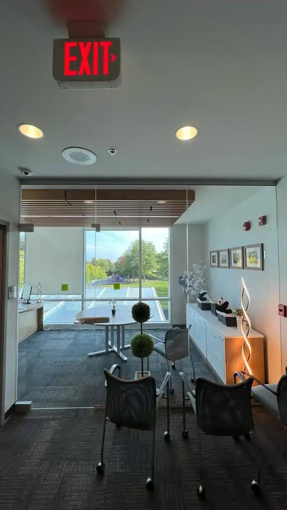 Frameless glass office partition by Alpha Glass Ltd, project photo 39