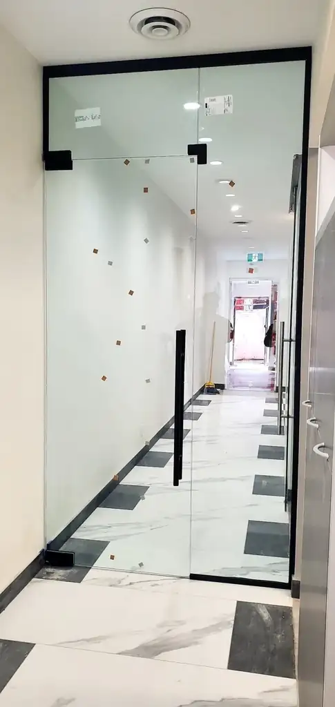 Frameless glass office partition by Alpha Glass Ltd, project photo 42