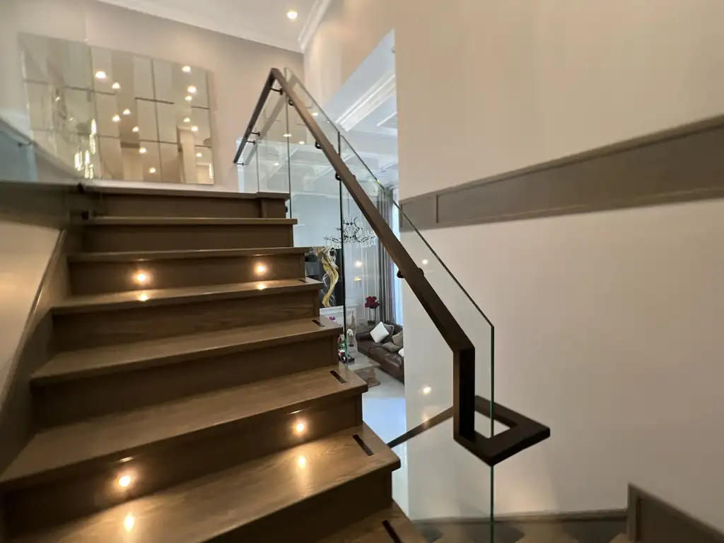 Interior glass railing by Alpha Glass Ltd, project photo 3