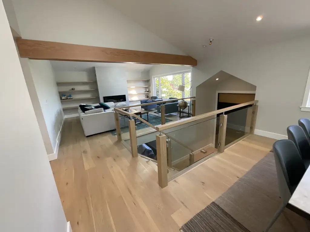 Interior glass railing by Alpha Glass Ltd, project photo 4