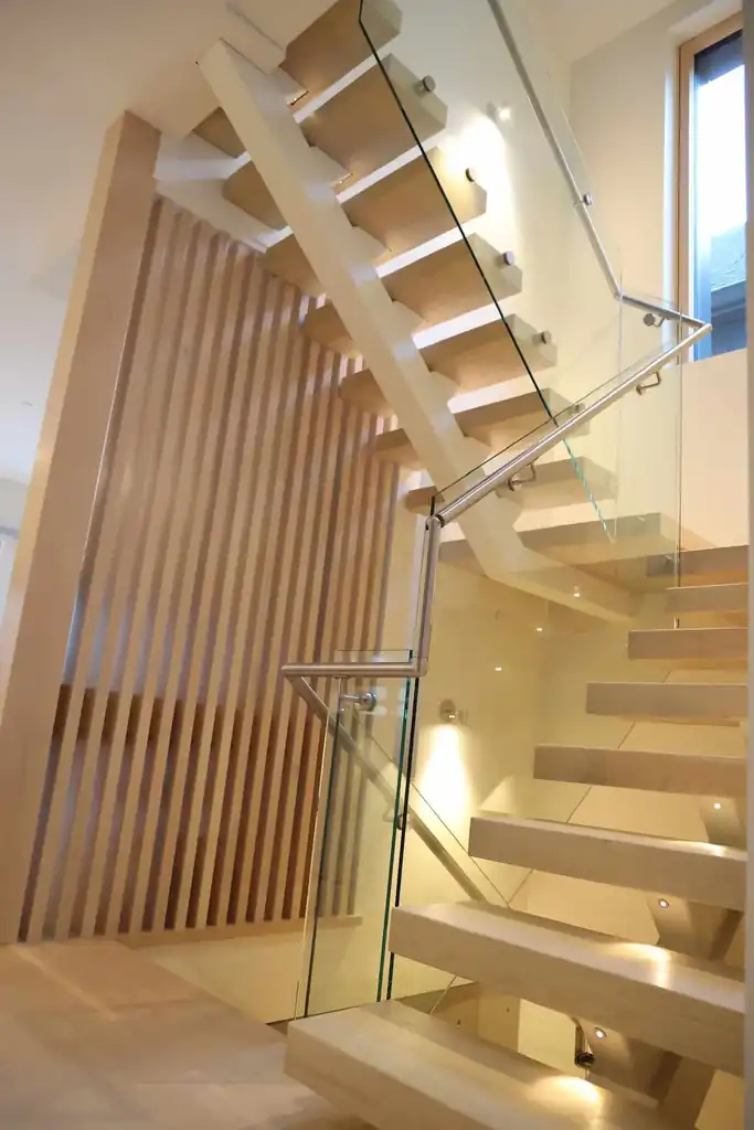 Interior glass railing by Alpha Glass Ltd, project photo 7