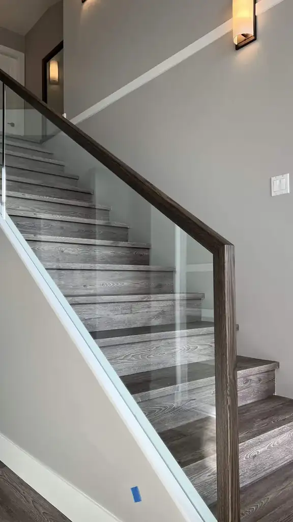 Interior glass railing by Alpha Glass Ltd, project photo 8