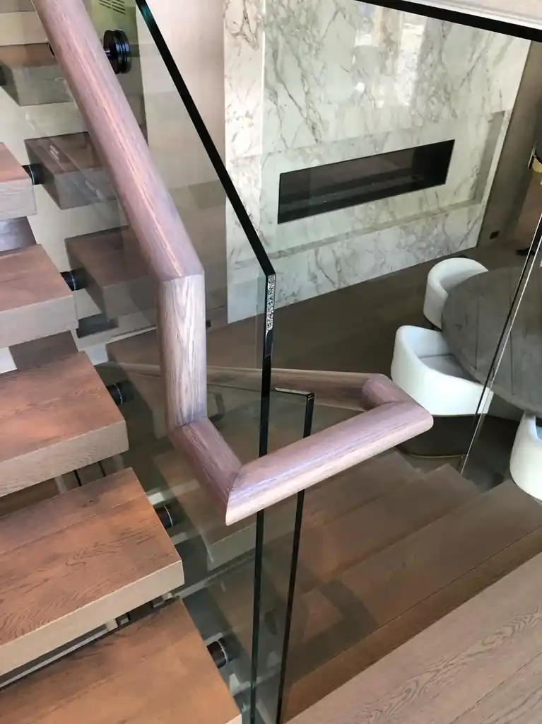 Interior glass railing by Alpha Glass Ltd, project photo 10