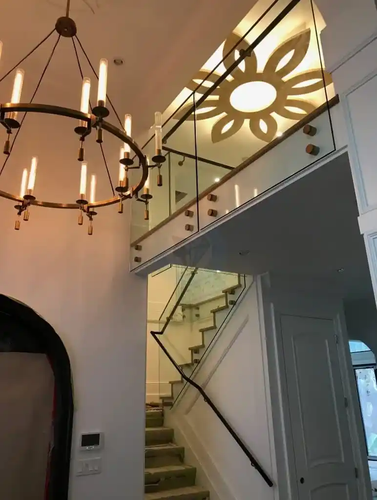 Interior glass railing by Alpha Glass Ltd, project photo 19