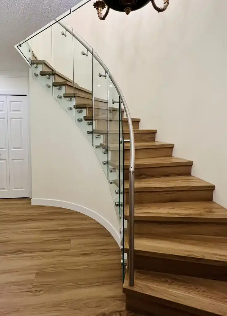Interior glass railing by Alpha Glass Ltd, project photo 23