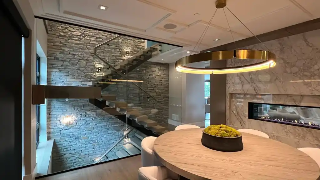 Interior glass railing by Alpha Glass Ltd, project photo 29