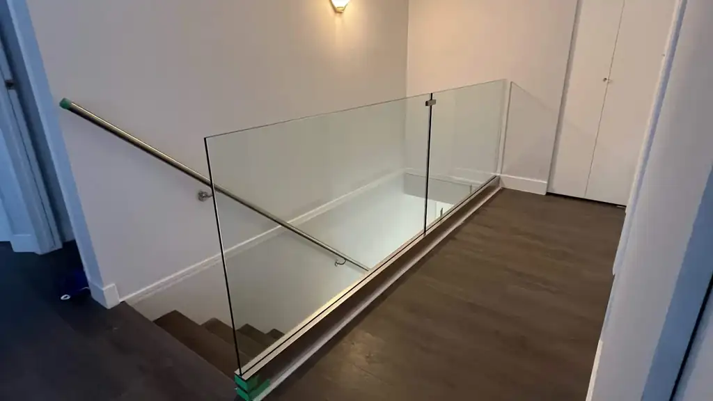Interior glass railing by Alpha Glass Ltd, project photo 62