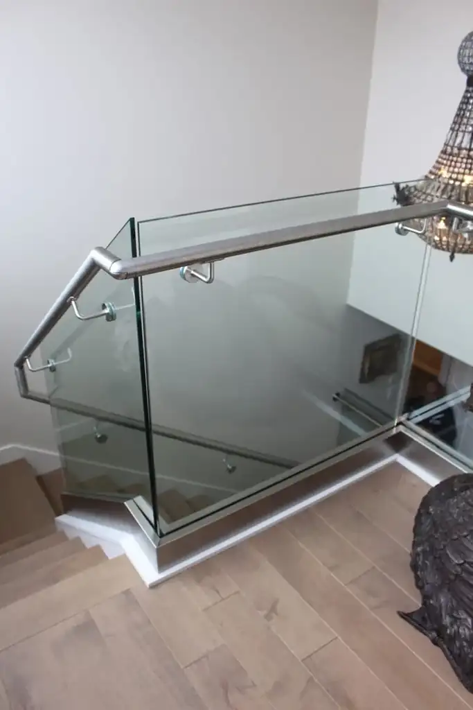 Interior glass railing by Alpha Glass Ltd, project photo 64