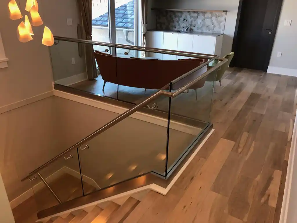 Interior glass railing by Alpha Glass Ltd, project photo 70