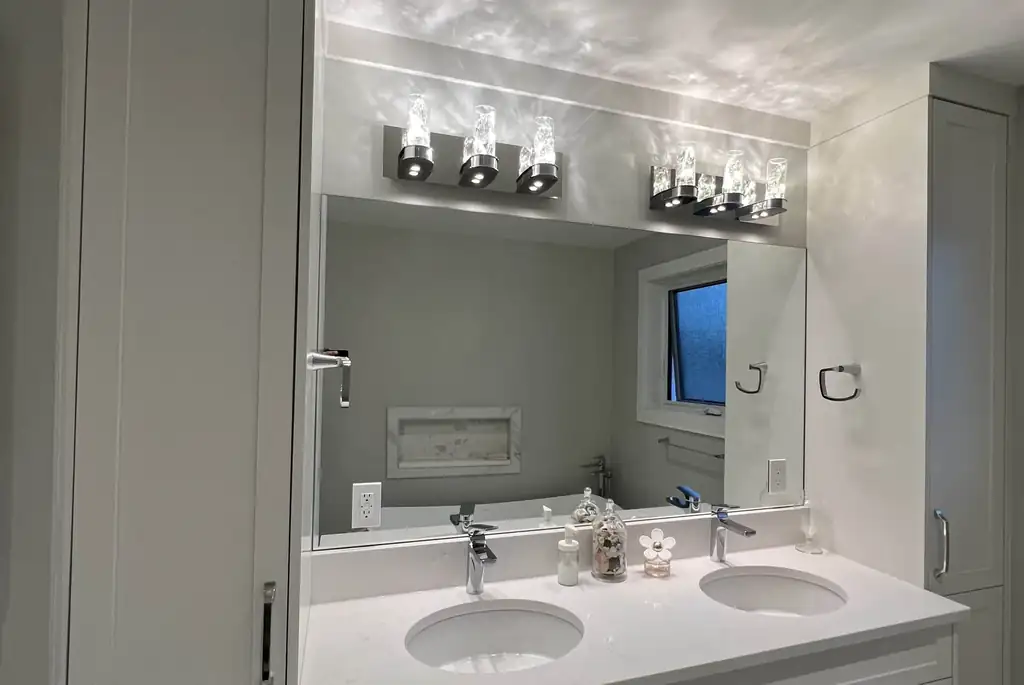Custom mirror by Alpha Glass Ltd, project photo 9