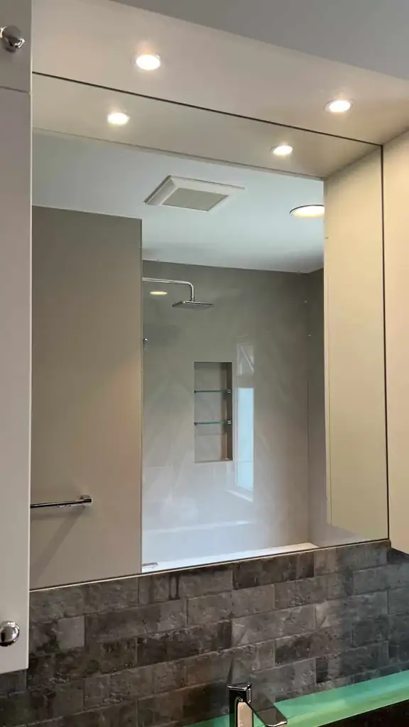 Custom mirror by Alpha Glass Ltd, project photo 10
