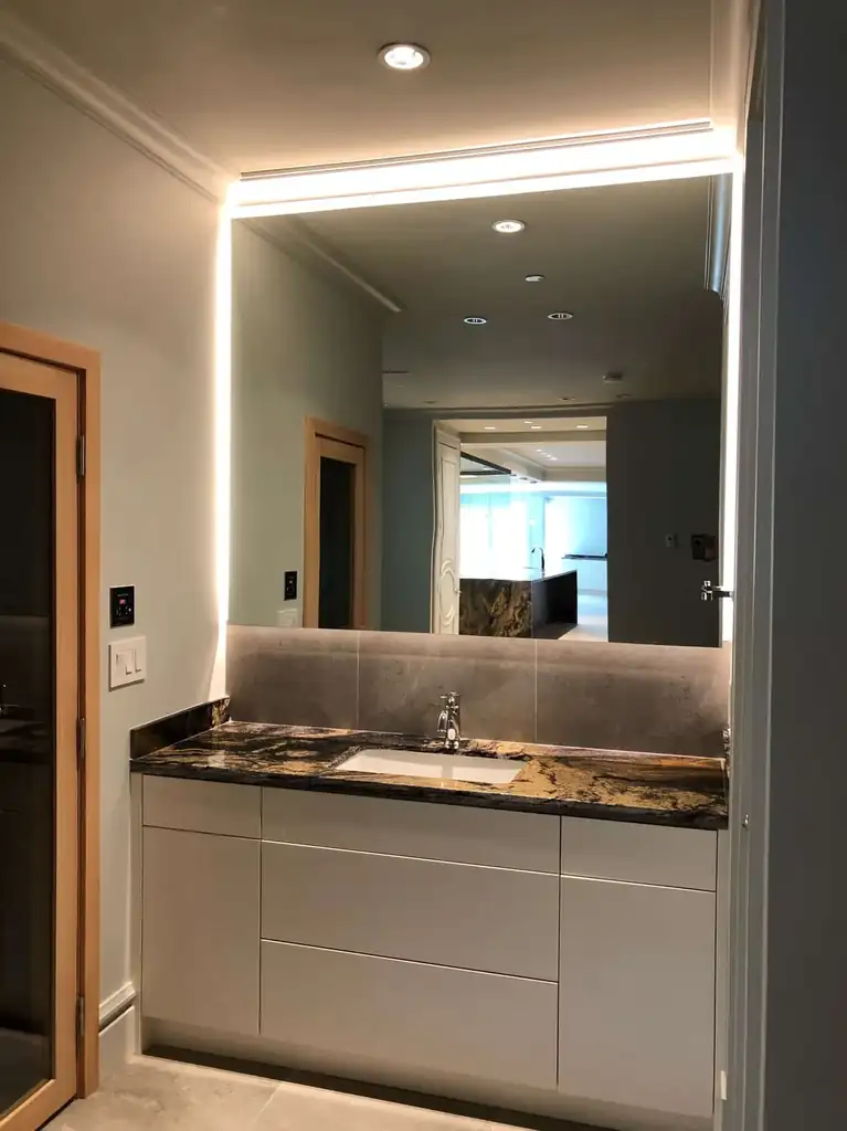 Custom mirror by Alpha Glass Ltd, project photo 16