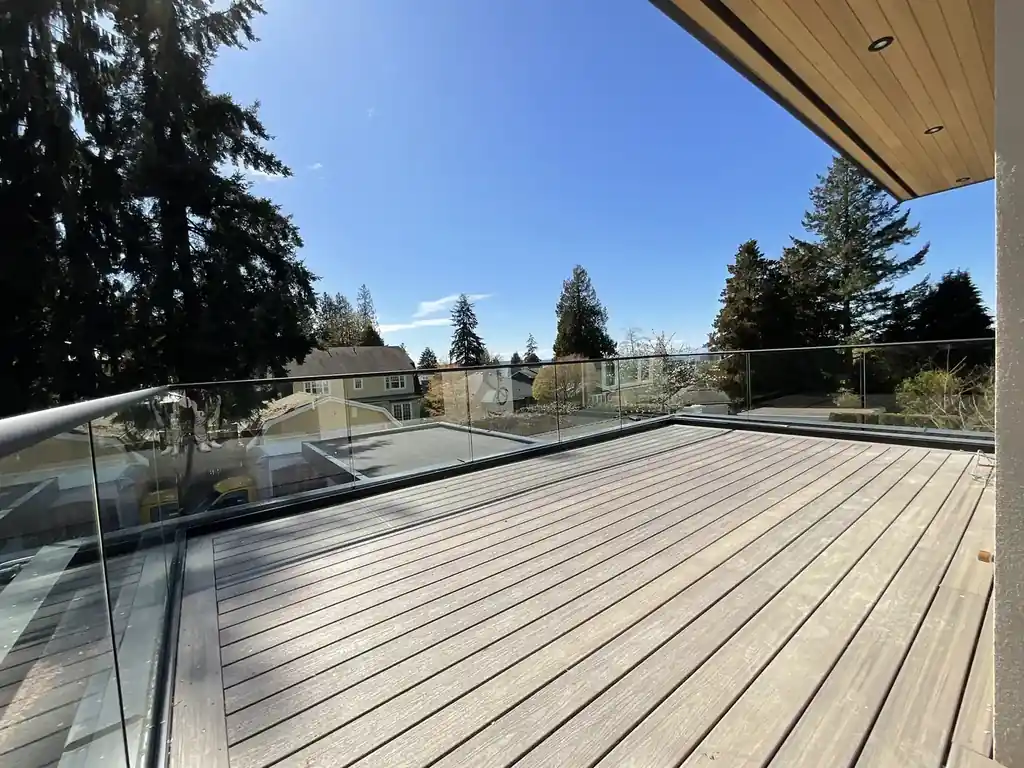 Exterior glass railing by Alpha Glass Ltd, project photo 4