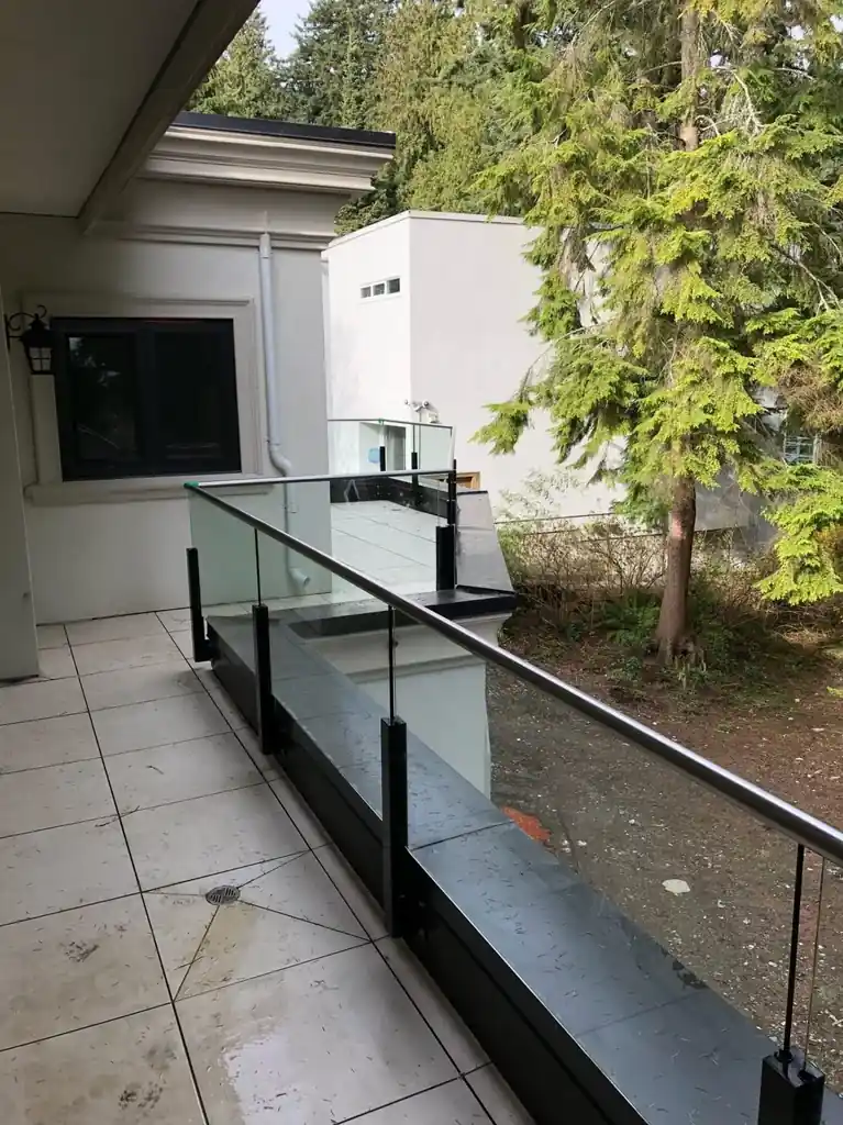 Exterior glass railing by Alpha Glass Ltd, project photo 6