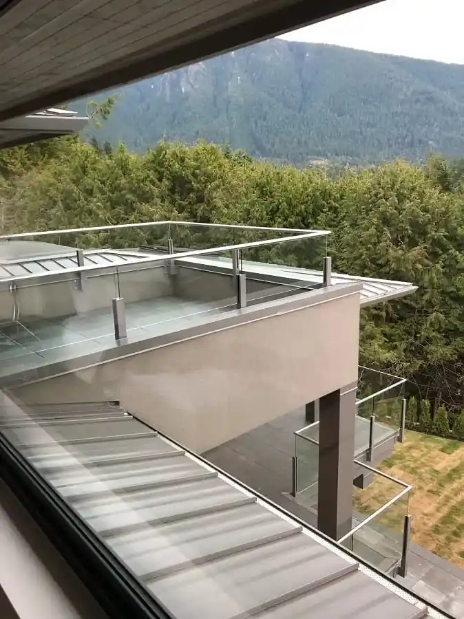 Exterior glass railing by Alpha Glass Ltd, project photo 14
