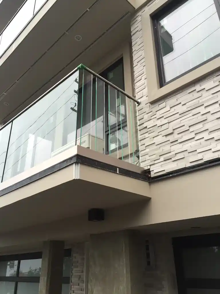 Exterior glass railing by Alpha Glass Ltd, project photo 25