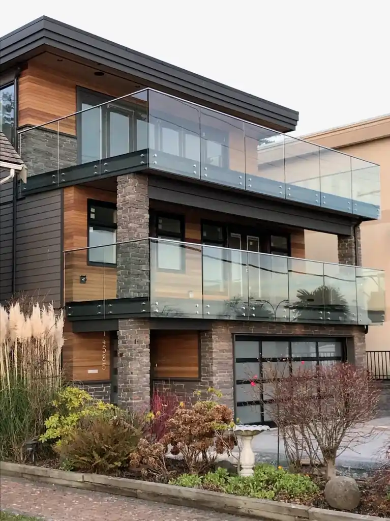 Exterior glass railing by Alpha Glass Ltd, project photo 31