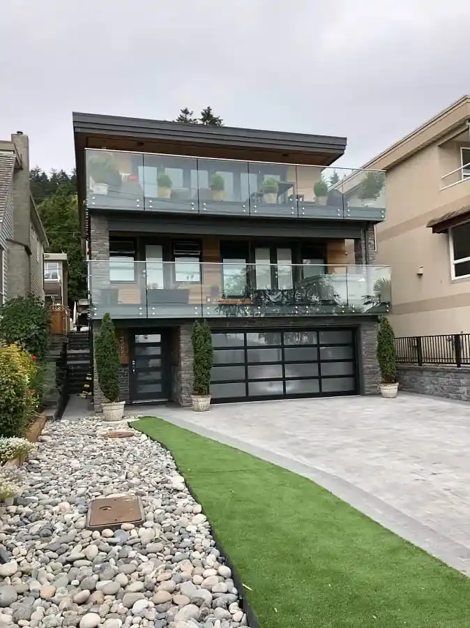 Exterior glass railing by Alpha Glass Ltd, project photo 33