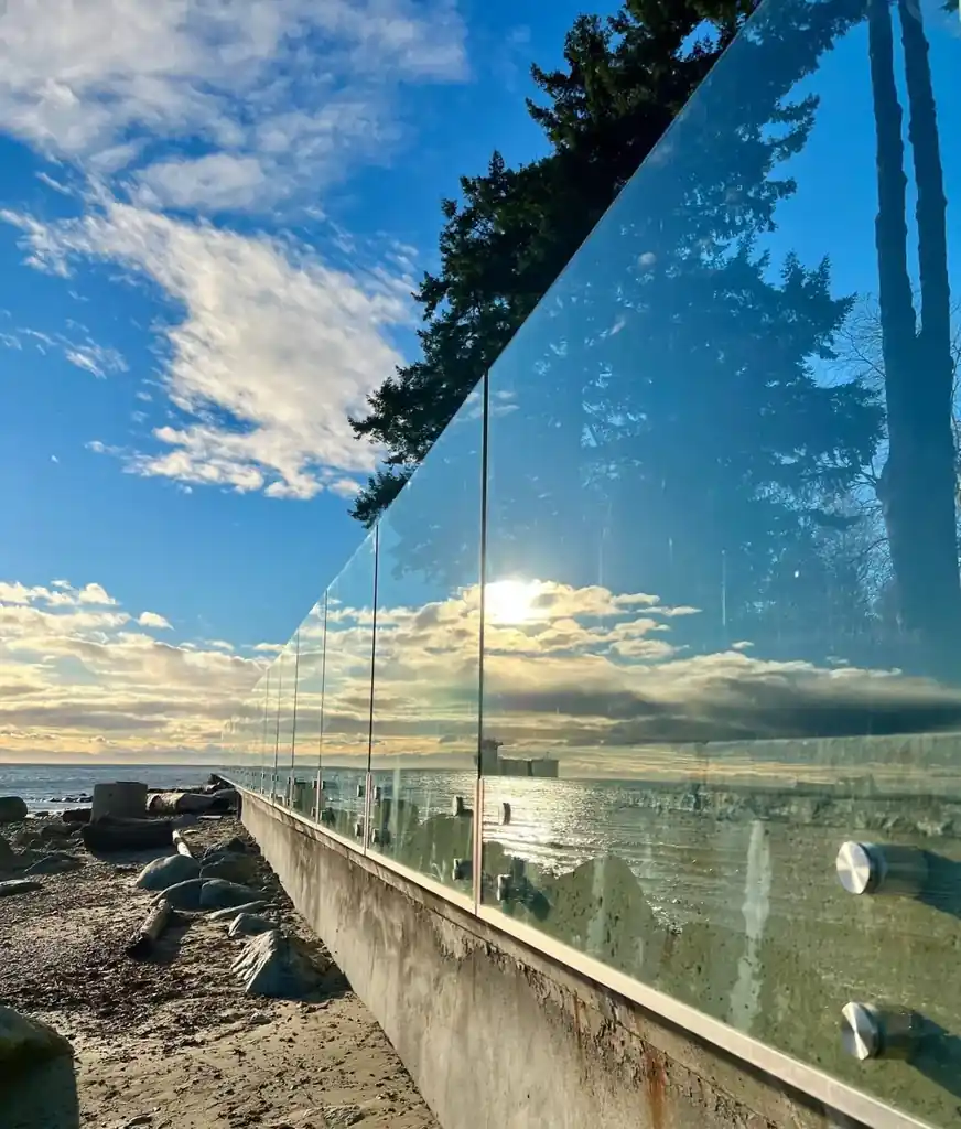 Exterior glass railing by Alpha Glass Ltd, project photo 37