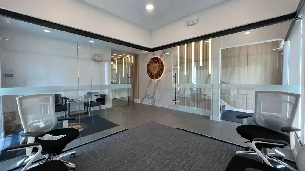 Sliding glass partition door by Alpha Glass Ltd, project photo 5