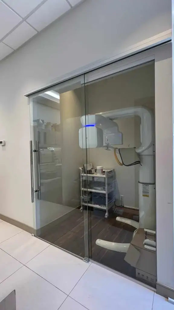 Sliding glass partition door by Alpha Glass Ltd, project photo 6