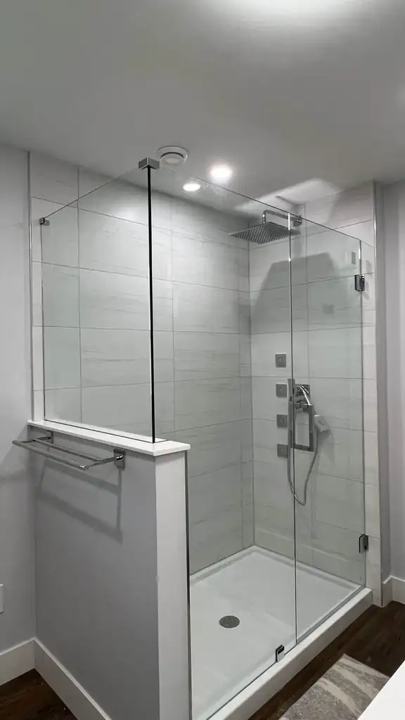 Glass shower enclosure by Alpha Glass Ltd, project photo 7