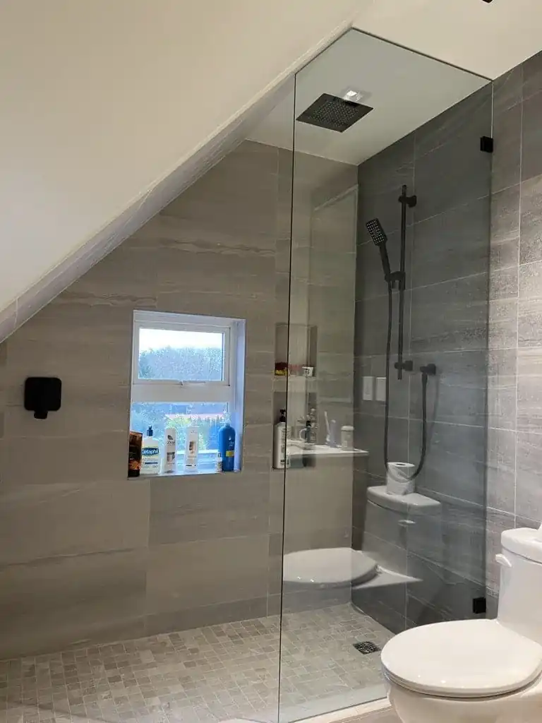 Fixed glass shower panel by Alpha Glass Ltd, project photo 7