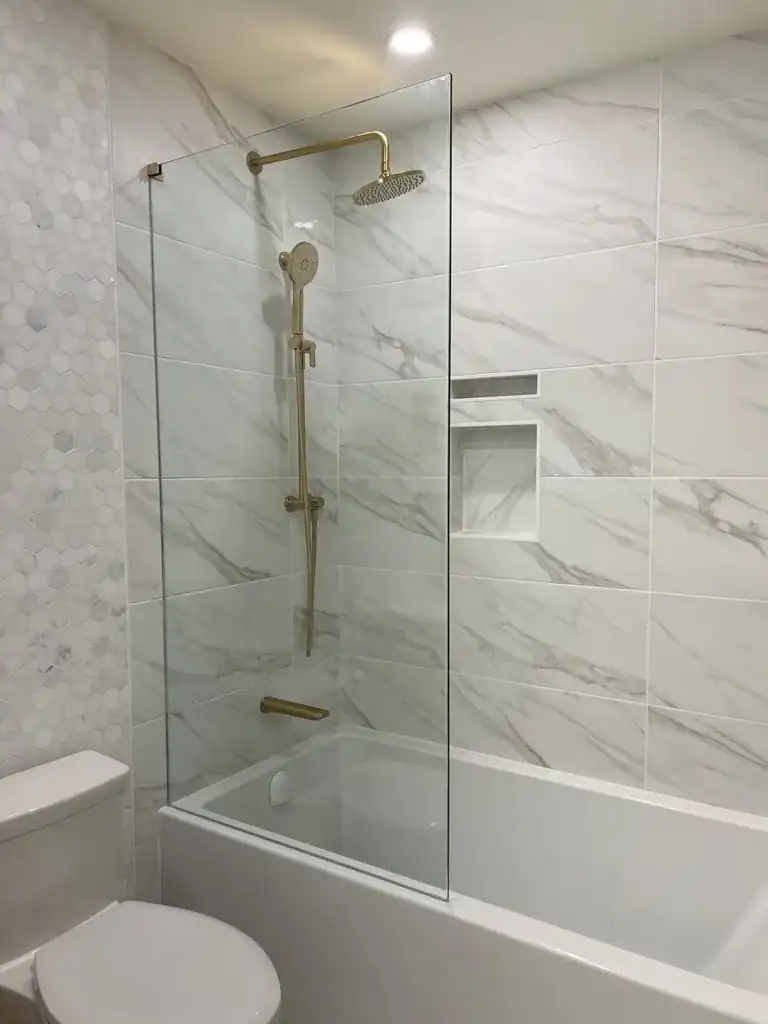 Fixed glass shower panel by Alpha Glass Ltd, project photo 10