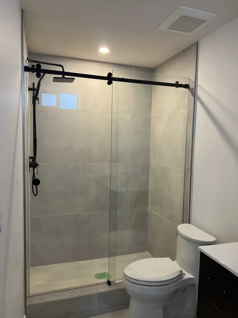 Sliding glass shower door by Alpha Glass Ltd, project photo 11