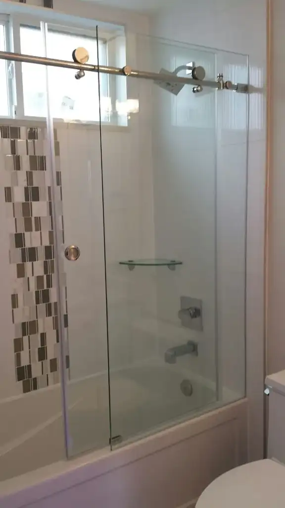 Sliding glass shower door by Alpha Glass Ltd, project photo 13