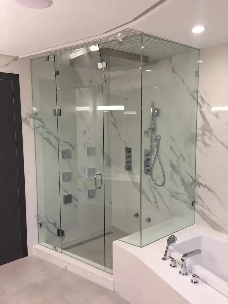 Steam room glass enclosure by Alpha Glass Ltd, project photo 9