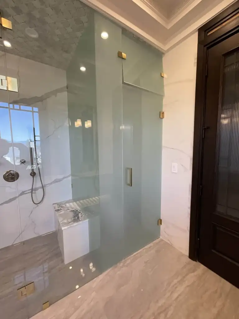 Steam room glass enclosure by Alpha Glass Ltd, project photo 13