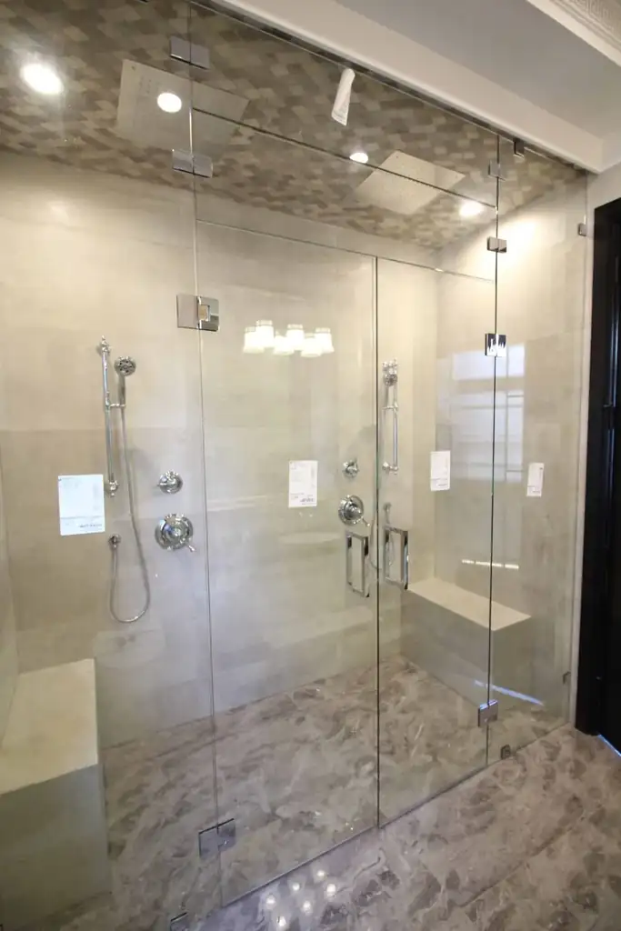 Steam room glass enclosure by Alpha Glass Ltd, project photo 18