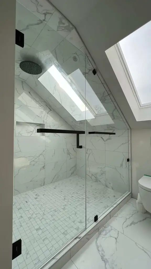 Frameless swing shower door by Alpha Glass Ltd, project photo 17