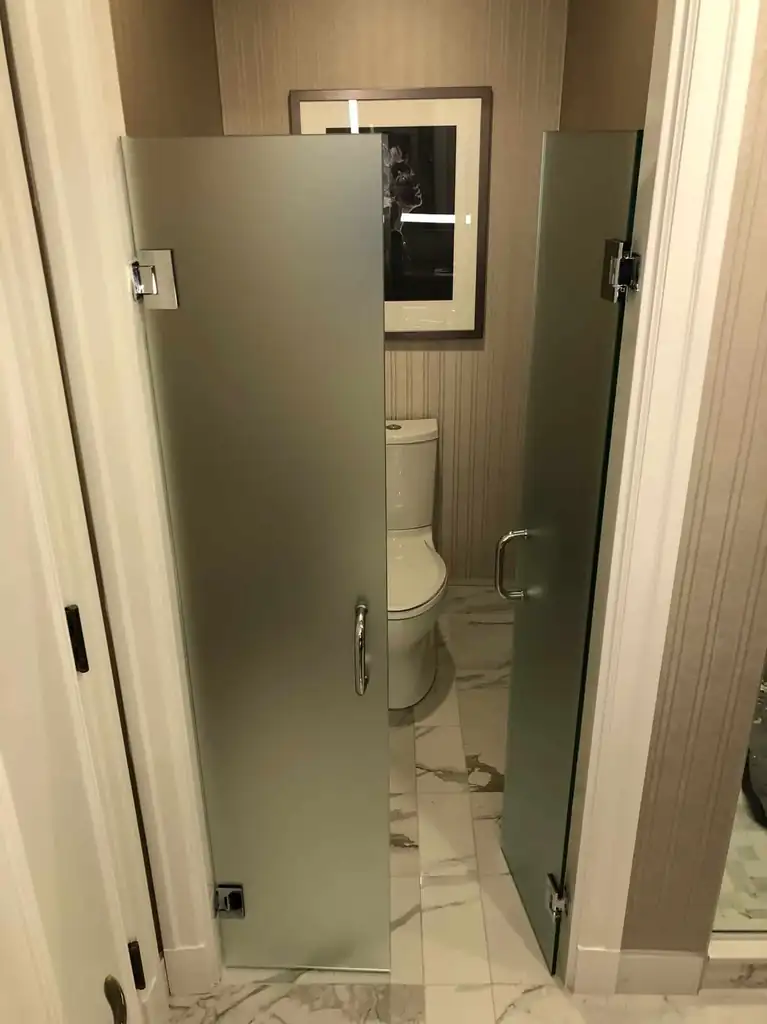 Frameless swing shower door by Alpha Glass Ltd, project photo 22
