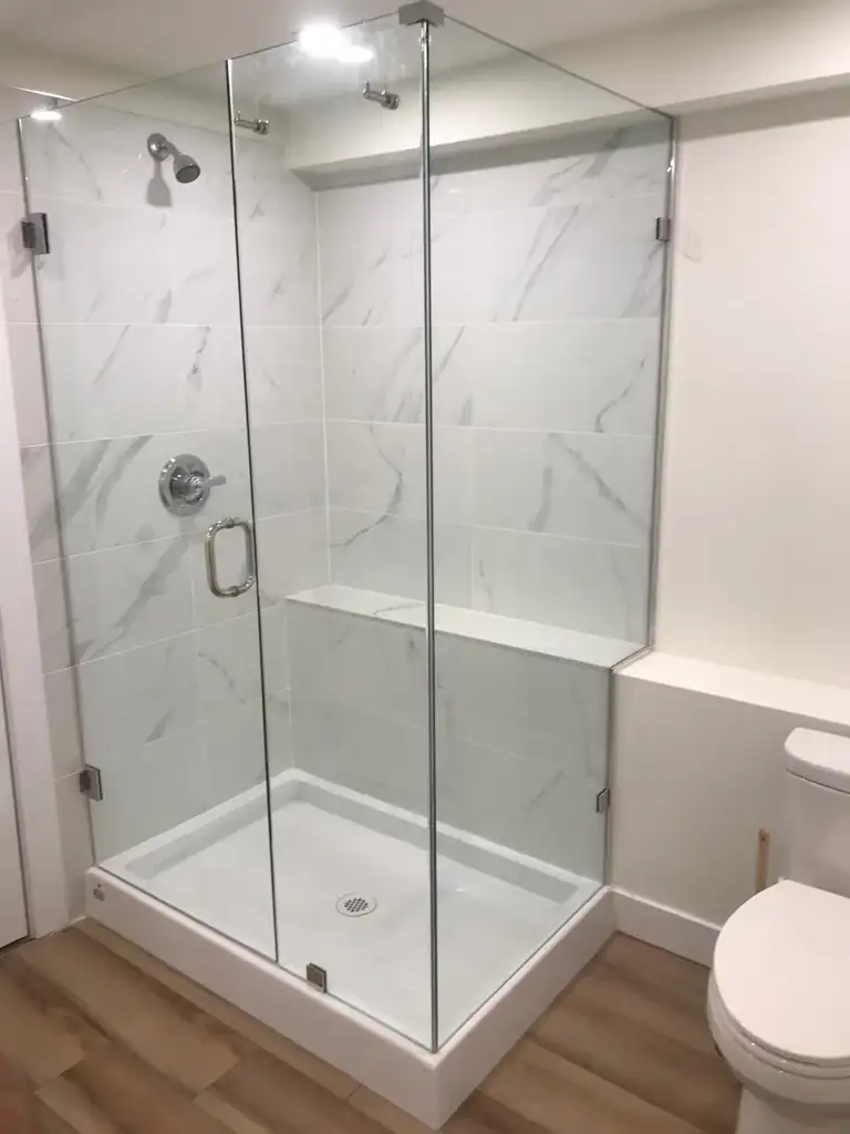 Frameless swing shower door by Alpha Glass Ltd, project photo 41