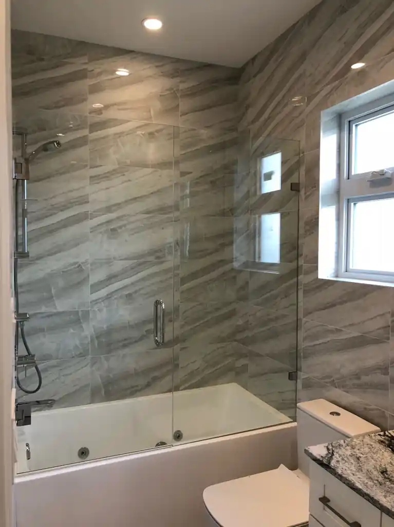 Frameless swing shower door by Alpha Glass Ltd, project photo 45