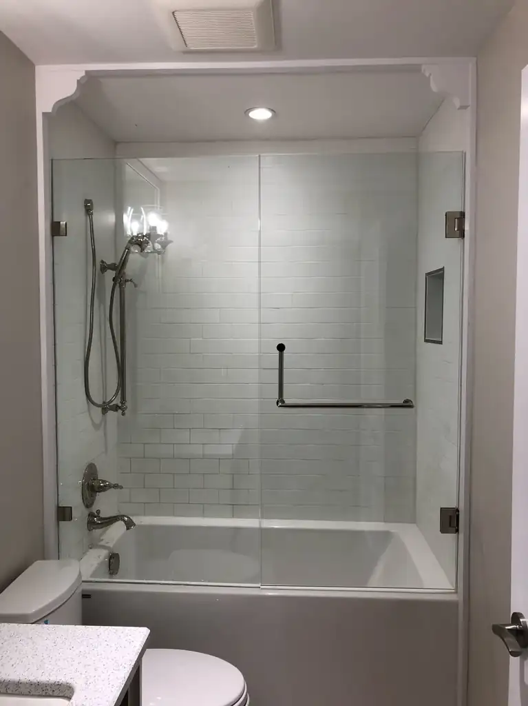 Frameless swing shower door by Alpha Glass Ltd, project photo 53