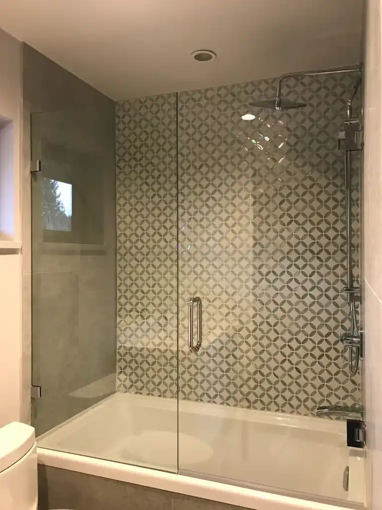Frameless swing shower door by Alpha Glass Ltd, project photo 58